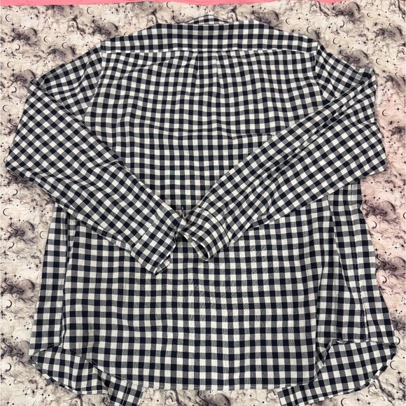 J.Crew Classic Secret Wash Shirting shirt size L - Picture 2 of 3